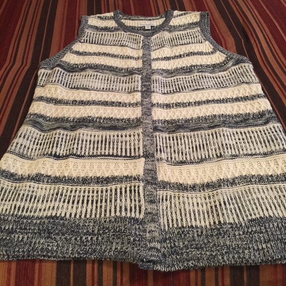 Sweater vest - Picture 1 of 5